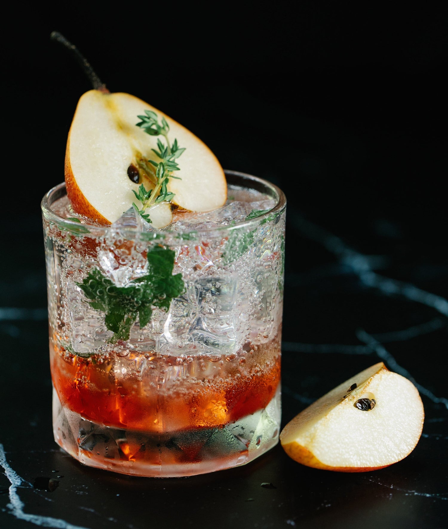 Winter Cocktail Drink Zirbe Birne